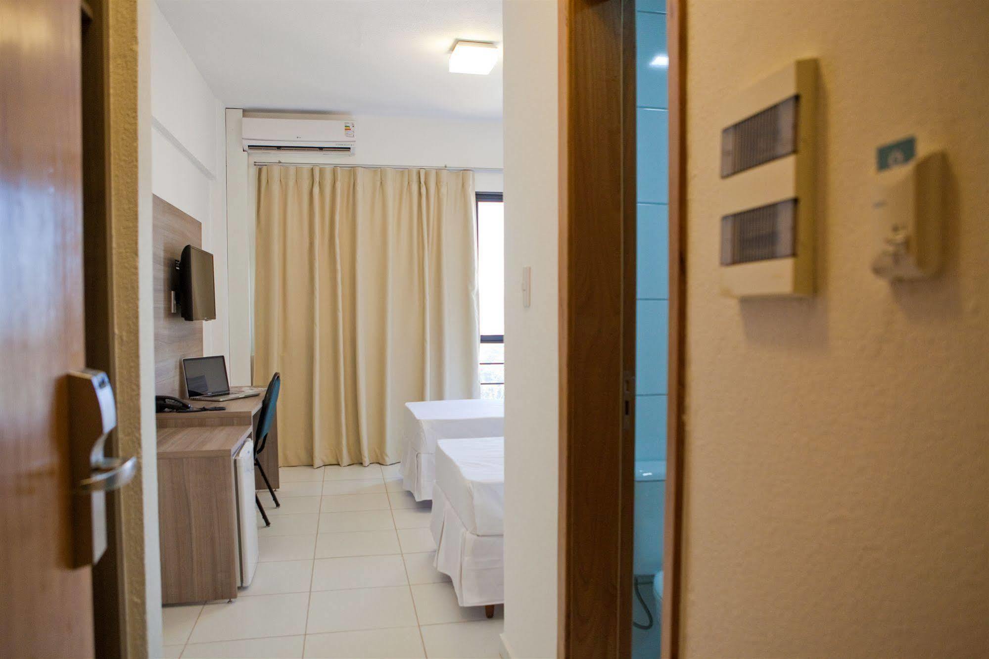 Getullio Hotel Cuiabá Exteriör bild