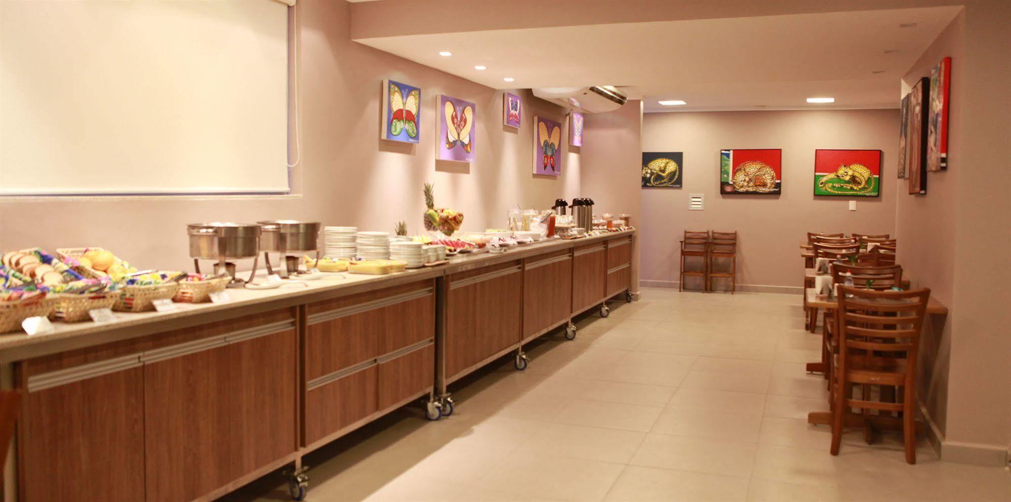 Getullio Hotel Cuiabá Exteriör bild